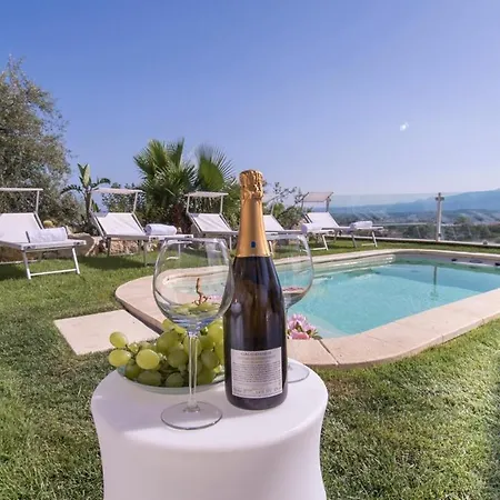 빌라 Aura 6, Emma *