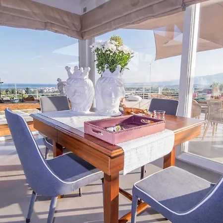 Aura 6, Emma 빌라 *